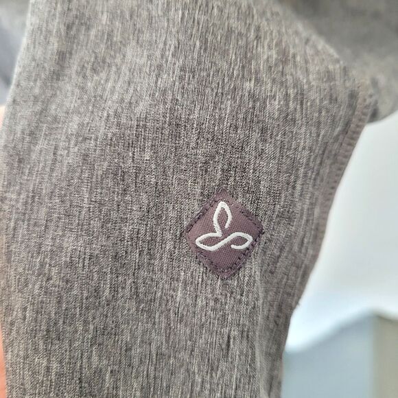 PRANA Sway Tank Top XL Built In Bra Shelf Racerback Gray Sports Yoga Athletic - Picture 3 of 7